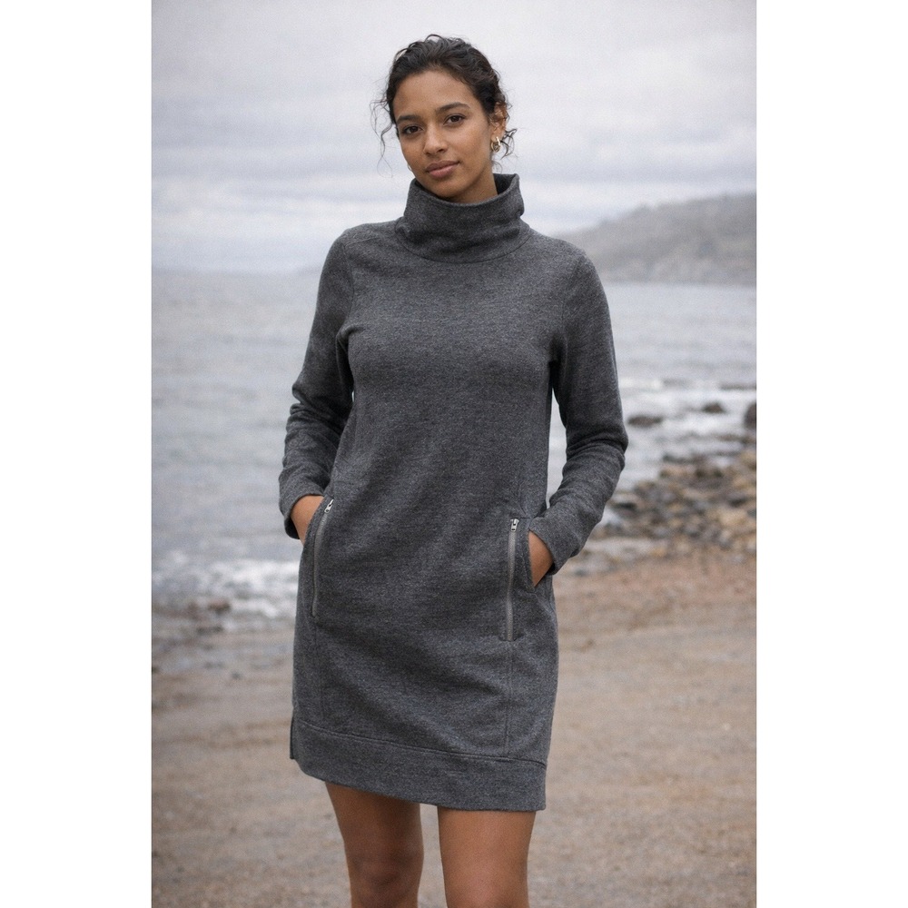 Lou & Grey Sweatshirt Dress with Funnel Neck & Zipper Pockets – Size M